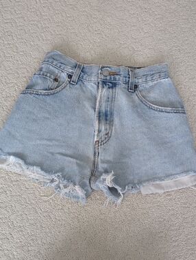 Levis Vintage Size 24 Light Wash Denim Frayed Hem Women's Shorts